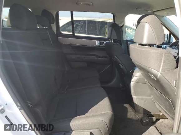 ✅ 2024 Hyundai Santa Fe SE • VIN: 5NMP14GL3RH056692 • Lot: 89872215. Listed on Copart with 15,763 mi. Free auction sales archive from the USA and detailed vehicle history report at DreamBid. Image 11.