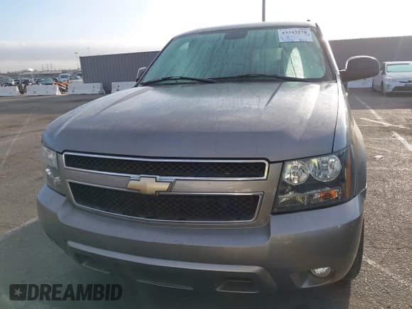 ✅ 2008 Chevrolet Suburban LTZ • VIN: 3GNFC16098G106587 • Lot: 43343278. Listed on IAAI with 213,740 mi. Free auction sales archive from the USA and detailed vehicle history report at DreamBid. Image 6.
