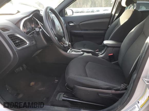 ✅ 2012 Dodge Avenger SE • VIN: 1C3CDZAB2CN231936 • Лот: 86920154. Опубликован ранее на Copart с пробегом 105 129 миль. Бесплатный доступ к архиву аукционных продаж из США и подробный отчёт об истории автомобиля на DreamBid. Изображение 7.