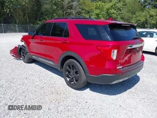 ✅ 2020 Ford Explorer XLT • VIN: 1FMSK8DH1LGA51659 • Lot: 43182888. Wystawiony na IAAI z przebiegiem 101 502 mil. Bezpłatny archiwum sprzedaży aukcyjnych z USA i szczegółowy raport historii pojazdu na DreamBid. Zdjęcie 3.