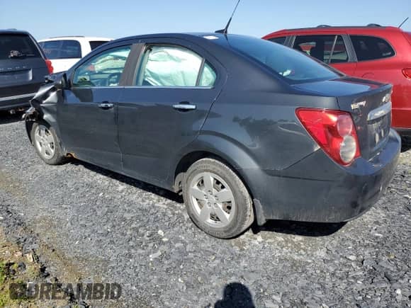 2014 Chevrolet Sonic LT z VIN 1G1JC5EHXE4119920, wystawiony jako Copart lot #60877975 z przebiegiem Nie podano mil oraz Szkoda całkowita • Salvage title. Historia ofert i sprzedaży dostępna na DreamBid. Obrazek 2.