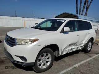 ✅ 2011 Toyota Highlander SE • VIN: 5TDZA3EH2BS008878 • Lot: 84483095. Listed on Copart with 210,571 mi. Free auction sales archive from the USA and detailed vehicle history report at DreamBid. Image 1.