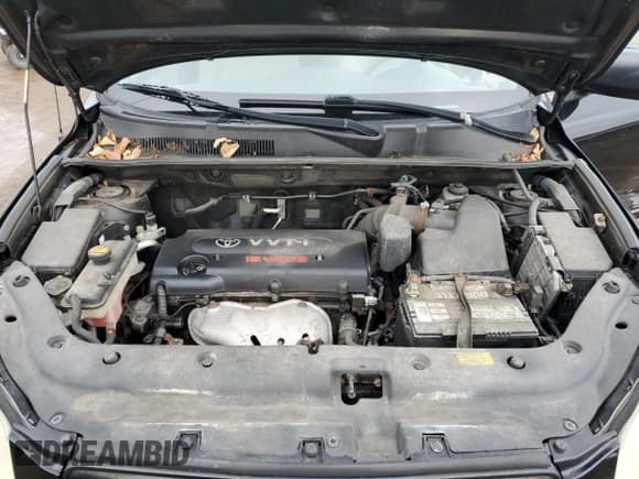 ✅ 2006 Toyota RAV4 • VIN: JTMBD33V065027698 • Lot: 92311805. Listed on Copart with 137,476 mi. Free auction sales archive from the USA and detailed vehicle history report at DreamBid. Image 12.