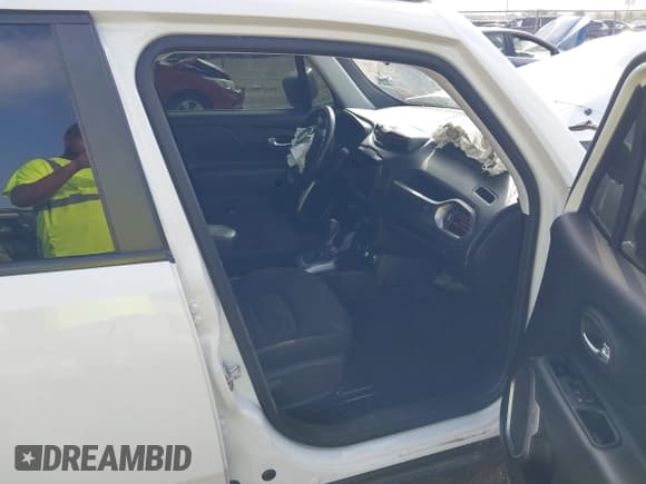 ✅ 2022 Jeep Renegade Latitude • VIN: ZACNJDB17NPN97243 • Lot: 43504259. Listed on IAAI with Not provided. Free auction sales archive from the USA and detailed vehicle history report at DreamBid. Image 5.