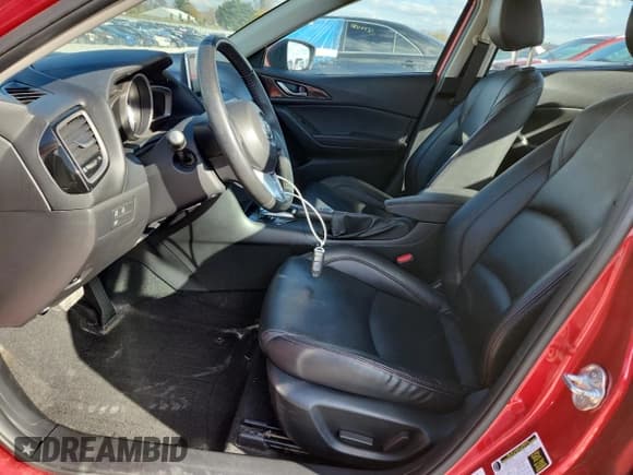 ✅ 2014 Mazda 3 i Grand Touring • VIN: JM1BM1W79E1184153 • Lot: 86245265. Wystawiony na Copart z przebiegiem 110 760 mil. Bezpłatny archiwum sprzedaży aukcyjnych z USA i szczegółowy raport historii pojazdu na DreamBid. Zdjęcie 7.