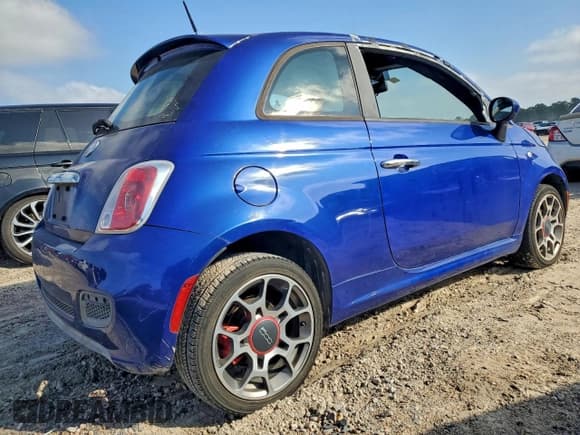 ✅ 2012 FIAT 500 Sport • VIN: 3C3CFFBR6CT332160 • Lot: 95911095. Wystawiony na Copart z przebiegiem 138 599 mil. Bezpłatny archiwum sprzedaży aukcyjnych z USA i szczegółowy raport historii pojazdu na DreamBid. Zdjęcie 3.