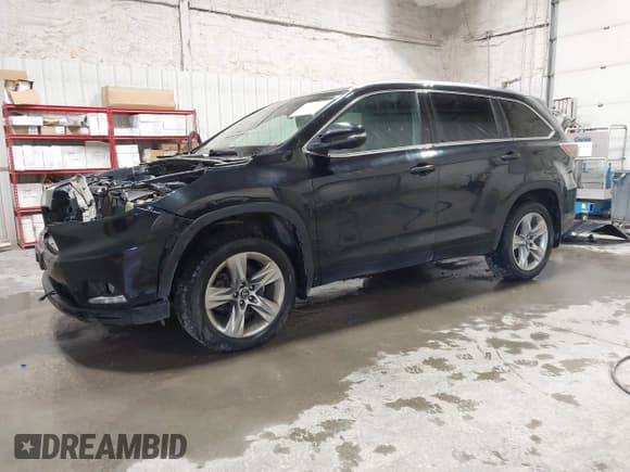 ✅ 2016 Toyota Highlander Limited • VIN: 5TDDKRFH7GS299782 • Lot: 43089466. Wystawiony na IAAI z przebiegiem 111 071 mil. Bezpłatny archiwum sprzedaży aukcyjnych z USA i szczegółowy raport historii pojazdu na DreamBid. Zdjęcie 18.