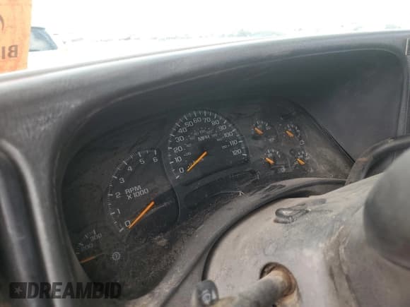 ✅ 2005 Chevrolet Silverado 1500 • VIN: 1GBHC29U75E320619 • Лот: 69829385. Опубликован ранее на Copart с пробегом Не указан. Бесплатный доступ к архиву аукционных продаж из США и подробный отчёт об истории автомобиля на DreamBid. Изображение 9.