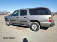 ✅ 2001 Chevrolet Suburban LT • VIN: 3GNFK16T81G130155 • Лот: 76208704. Опубликован ранее на Copart с пробегом 167 352 миль. Бесплатный доступ к архиву аукционных продаж из США и подробный отчёт об истории автомобиля на DreamBid. Изображение 2.