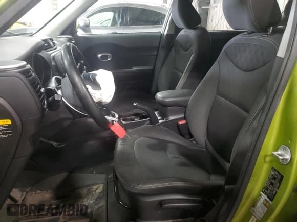 ✅ 2014 Kia Soul • VIN: KNDJN2A24E7742319 • Lot: 72037155. Wystawiony na Copart z przebiegiem 177 294 mil. Bezpłatny archiwum sprzedaży aukcyjnych z USA i szczegółowy raport historii pojazdu na DreamBid. Zdjęcie 7.