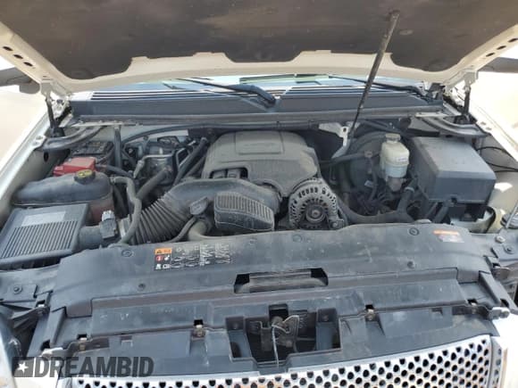 ✅ 2014 GMC Yukon XL Denali • VIN: 1GKS2MEF2ER168284 • Lot: 59864975. Wystawiony na Copart z przebiegiem 131 195 mil. Bezpłatny archiwum sprzedaży aukcyjnych z USA i szczegółowy raport historii pojazdu na DreamBid. Zdjęcie 12.