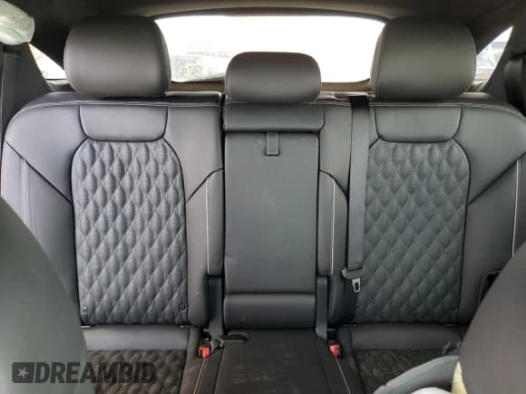 ✅ 2024 Genesis GV70 Sport • VIN: 5NMMCDTC3RH009598 • Lot: 60620615. Wystawiony na Copart z przebiegiem 11 332 mil. Bezpłatny archiwum sprzedaży aukcyjnych z USA i szczegółowy raport historii pojazdu na DreamBid. Zdjęcie 10.