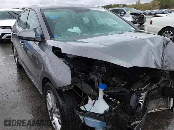 ✅ 2020 Hyundai Elantra SEL • VIN: 5NPD84LFXLH531585 • Lot: 82137155. Listed on Copart with 90,404 mi. Free auction sales archive from the USA and detailed vehicle history report at DreamBid. Image 13.