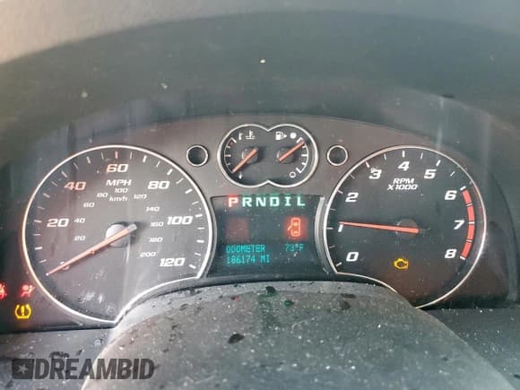 ✅ 2009 Chevrolet Equinox LS • VIN: 2CNDL13F196213456 • Lot: 84656335. Wystawiony na Copart z przebiegiem 186 174 mil. Bezpłatny archiwum sprzedaży aukcyjnych z USA i szczegółowy raport historii pojazdu na DreamBid. Zdjęcie 9.