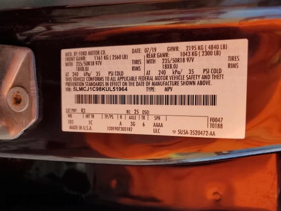 ✅ 2019 Lincoln MKC Standard • VIN: 5LMCJ1C98KUL51964 • Lot: 67591985. Listed on Copart with 39,323 mi. Free auction sales archive from the USA and detailed vehicle history report at DreamBid. Image 13.