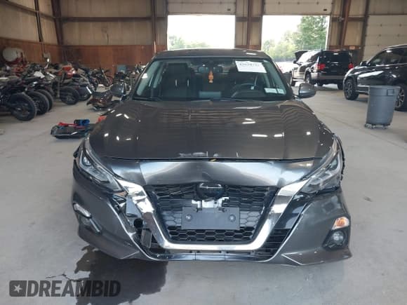 ✅ 2020 Nissan Altima SV • VIN: 1N4BL4DW9LC144080 • Lot: 42638122. Listed on IAAI with 92,932 mi. Free auction sales archive from the USA and detailed vehicle history report at DreamBid. Image 12.