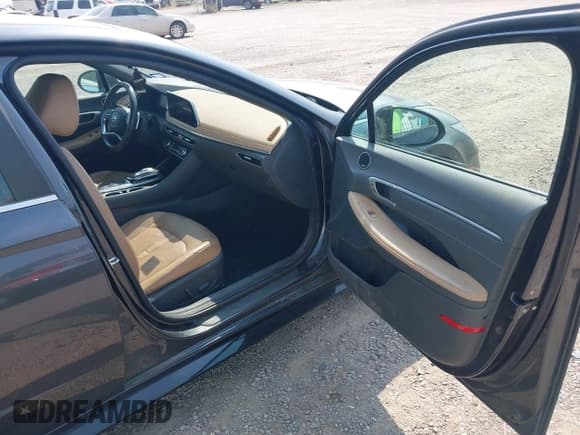 ✅ 2020 Hyundai Sonata Limited • VIN: 5NPEH4J21LH005642 • Лот: 43086541. Опубликован ранее на IAAI с пробегом 205 058 миль. Бесплатный доступ к архиву аукционных продаж из США и подробный отчёт об истории автомобиля на DreamBid. Изображение 5.