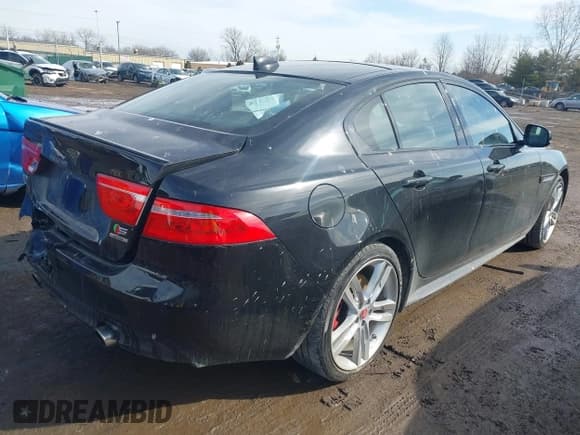 ✅ 2018 Jaguar XE S • VIN: SAJAM4FV5JCP37456 • Lot: 41519411. Listed on IAAI with 33,698 mi. Free auction sales archive from the USA and detailed vehicle history report at DreamBid. Image 4.