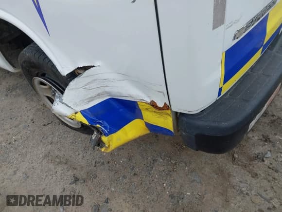 ✅ 2009 Chevrolet Express Cargo • VIN: 1GCGG29C591175399 • Lot: 41753488. Listed on IAAI with 216,988 mi. Free auction sales archive from the USA and detailed vehicle history report at DreamBid. Image 12.