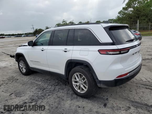 ✅ 2024 Jeep Grand Cherokee Laredo X • VIN: 1C4RJGAG0RC253257 • Lot: 81884575. Listed on Copart with 13,274 mi. Free auction sales archive from the USA and detailed vehicle history report at DreamBid. Image 2.