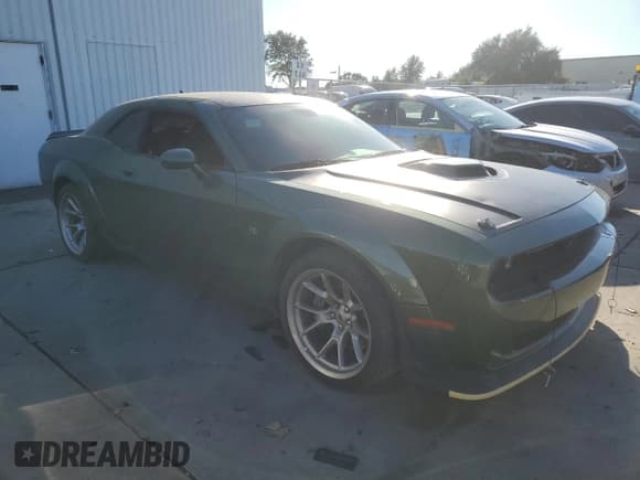 ✅ 2020 Dodge Challenger R/T Scat Pack • VIN: 2C3CDZFJ9LH179603 • Lot: 82423795. Wystawiony na Copart z przebiegiem Nie podano. Bezpłatny archiwum sprzedaży aukcyjnych z USA i szczegółowy raport historii pojazdu na DreamBid. Zdjęcie 4.