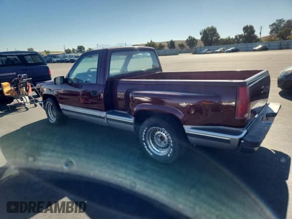 ✅ 1988 Chevrolet Silverado 1500 • VIN: 1GCDC14K1JZ301500 • Лот: 90577595. Опубликован ранее на Copart с пробегом 130 143 миль. Бесплатный доступ к архиву аукционных продаж из США и подробный отчёт об истории автомобиля на DreamBid. Изображение 2.