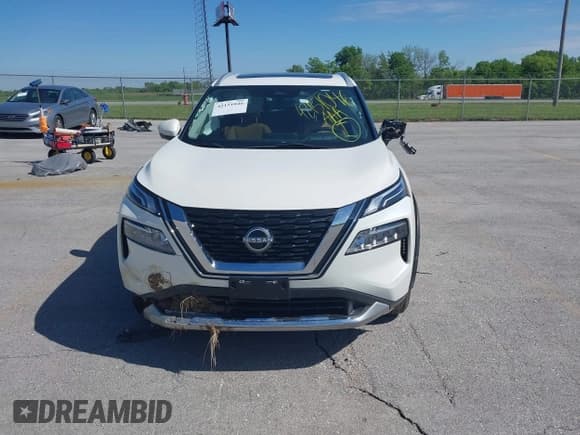 ✅ 2023 Nissan Rogue Platinum • VIN: JN8BT3DD7PW311192 • Lot: 42151046. Wystawiony na IAAI z przebiegiem 24 762 mil. Bezpłatny archiwum sprzedaży aukcyjnych z USA i szczegółowy raport historii pojazdu na DreamBid. Zdjęcie 13.