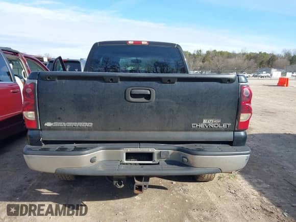 2004 Chevrolet Silverado 1500 с VIN 1GCEK19T64E192987, выставлен на аукционе IAAI как лот 41602418 с пробегом 279 282 миль миль и . История ставок и продаж доступна на DreamBid. Изображение 16.