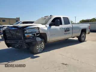 2015 Chevrolet Silverado 3500 с VIN 1GC5KZCG7FZ509584, выставлен на аукционе Copart как лот 85346465 с пробегом 228 656 миль миль и Списание • Salvage title. История ставок и продаж доступна на DreamBid. Изображение 1.