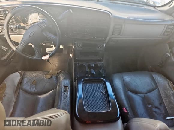 ✅ 2006 Chevrolet Silverado 2500HD LT3 • VIN: 1GCHK23DX6F192217 • Lot: 90885675. Listed on Copart with 334,978 mi. Free auction sales archive from the USA and detailed vehicle history report at DreamBid. Image 8.