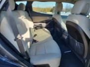 ✅ 2017 Hyundai Santa Fe 2.4L • VIN: 5XYZT3LBXHG391404 • Lot: 92251305. Listed on Copart with 137,374 mi. Free auction sales archive from the USA and detailed vehicle history report at DreamBid. Image 11.