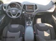 ✅ 2018 Jeep Cherokee Latitude • VIN: 1C4PJLCX2JD606660 • Lot: 82208355. Listed on Copart with 80,404 mi. Free auction sales archive from the USA and detailed vehicle history report at DreamBid. Image 8.