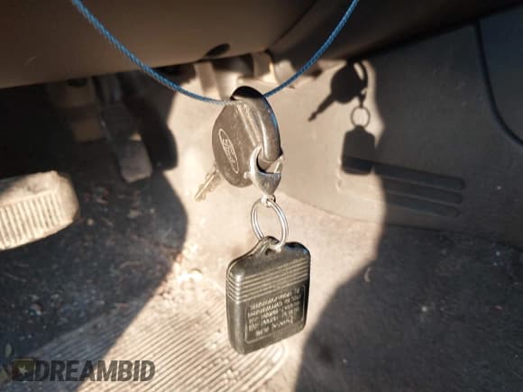 ✅ 2004 Ford Explorer XLT • VIN: 1FMZU73W24ZB42805 • Lot: 41441741. Wystawiony na IAAI z przebiegiem 198 703 mil. Bezpłatny archiwum sprzedaży aukcyjnych z USA i szczegółowy raport historii pojazdu na DreamBid. Zdjęcie 11.