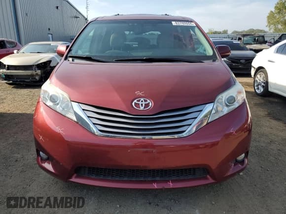 ✅ 2016 Toyota Sienna XLE • VIN: 5TDYK3DC0GS734521 • Lot: 83792655. Listed on Copart with 97,353 mi. Free auction sales archive from the USA and detailed vehicle history report at DreamBid. Image 5.