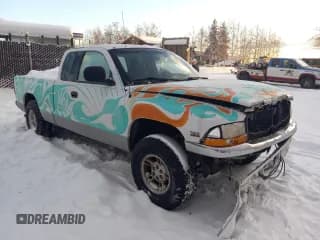 ✅ 1999 Dodge Dakota SLT • VIN: 1B7GG22Y6XS137628 • Lot: 83237454. Wystawiony na Copart z przebiegiem 196 200 mil. Bezpłatny archiwum sprzedaży aukcyjnych z USA i szczegółowy raport historii pojazdu na DreamBid. Zdjęcie 4.