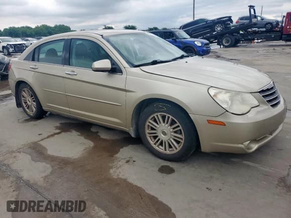 ✅ 2007 Chrysler Sebring Limited • VIN: 1C3LC66K37N548950 • Лот: 60467985. Опубликован ранее на Copart с пробегом 106 197 миль. Бесплатный доступ к архиву аукционных продаж из США и подробный отчёт об истории автомобиля на DreamBid. Изображение 4.