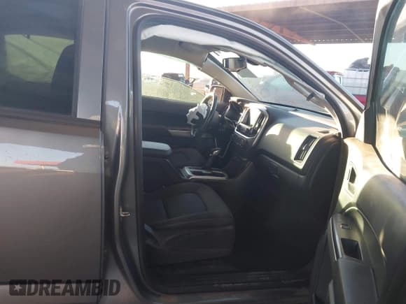 ✅ 2022 Chevrolet Colorado 4WD LT • VIN: 1GCGTCEN3N1299139 • Lot: 43575873. Listed on IAAI with 42,841 mi. Free auction sales archive from the USA and detailed vehicle history report at DreamBid. Image 5.