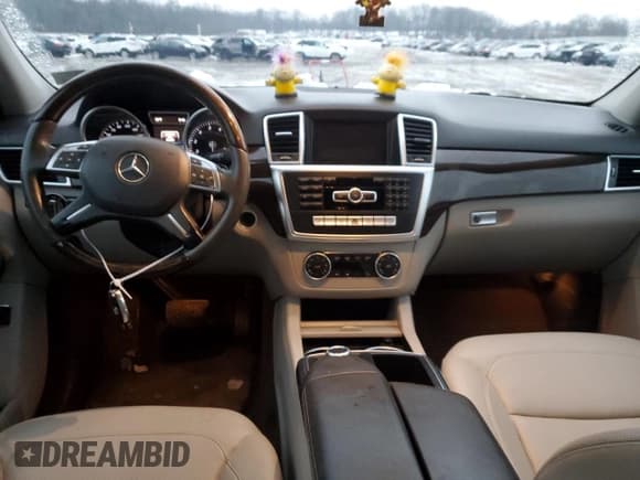 ✅ 2015 Mercedes-Benz M 350 • VIN: 4JGDA5HB9FA571227 • Lot: 71989152. Listed on Copart with 99,619 mi. Free auction sales archive from the USA and detailed vehicle history report at DreamBid. Image 8.