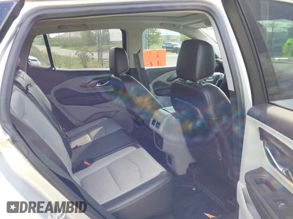 ✅ 2020 GMC Terrain SLT • VIN: 3GKALVEX5LL152995 • Lot: 43168626. Listed on IAAI with 72,007 mi. Free auction sales archive from the USA and detailed vehicle history report at DreamBid. Image 8.