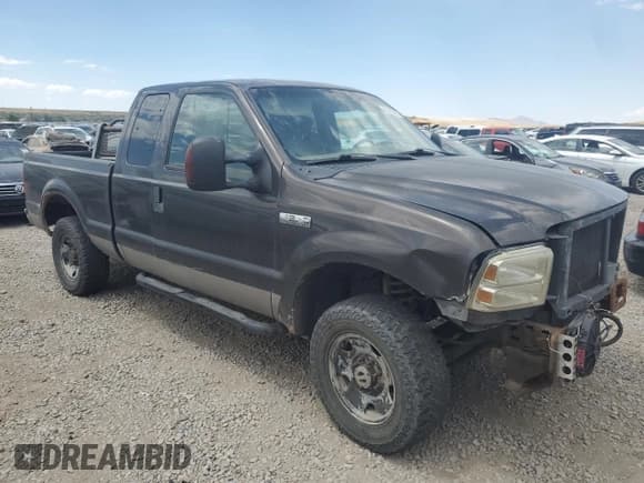 ✅ 2005 Ford F-250 XL • VIN: 1FTSX21555EA70470 • Лот: 65583455. Опубликован ранее на Copart с пробегом 243 381 миль. Бесплатный доступ к архиву аукционных продаж из США и подробный отчёт об истории автомобиля на DreamBid. Изображение 4.