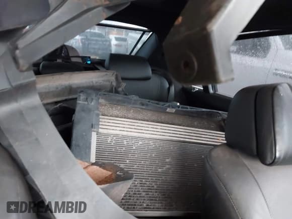 ✅ 2011 BMW 7 Series 750Li xDrive • VIN: WBAKC8C5XBC431840 • Lot: 41789528. Listed on IAAI with Not provided. Free auction sales archive from the USA and detailed vehicle history report at DreamBid. Image 11.