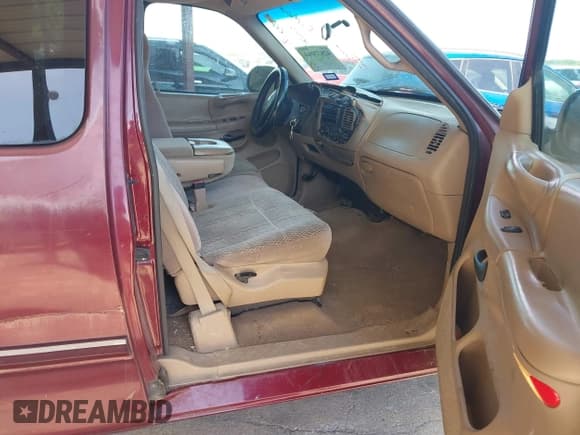 ✅ 1998 Ford F-150 • VIN: 1FTZX1727WNB15920 • Lot: 42873064. Listed on IAAI with 120,936 mi. Free auction sales archive from the USA and detailed vehicle history report at DreamBid. Image 5.
