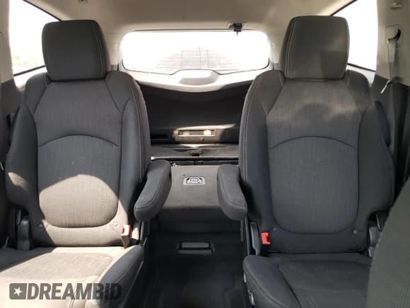 ✅ 2013 Chevrolet Traverse LT • VIN: 1GNKRGKD6DJ106144 • Lot: 67556434. Wystawiony na Copart z przebiegiem 124 104 mil. Bezpłatny archiwum sprzedaży aukcyjnych z USA i szczegółowy raport historii pojazdu na DreamBid. Zdjęcie 10.