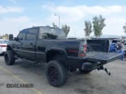 ✅ 2005 Chevrolet Silverado 2500HD LS • VIN: 1GCHK23205F891840 • Lot: 41901312. Listed on IAAI with 197,678 mi. Free auction sales archive from the USA and detailed vehicle history report at DreamBid. Image 3.
