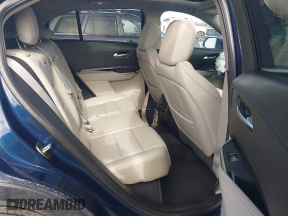 ✅ 2022 Cadillac XT4 AWD Luxury • VIN: 1GYFZBR40NF146348 • Lot: 42110134. Listed on IAAI with 32,808 mi. Free auction sales archive from the USA and detailed vehicle history report at DreamBid. Image 8.