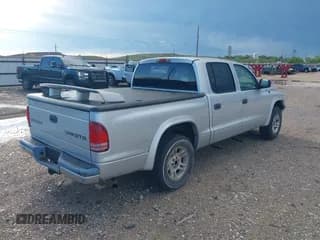 ✅ 2004 Dodge Dakota Sport • VIN: 1D7HL38N24S781597 • Lot: 42438612. Wystawiony na IAAI z przebiegiem 128 123 mil. Bezpłatny archiwum sprzedaży aukcyjnych z USA i szczegółowy raport historii pojazdu na DreamBid. Zdjęcie 4.