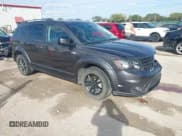 ✅ 2019 Dodge Journey SE • VIN: 3C4PDCBG0KT868682 • Lot: 43338811. Wystawiony na IAAI z przebiegiem 89 649 mil. Bezpłatny archiwum sprzedaży aukcyjnych z USA i szczegółowy raport historii pojazdu na DreamBid. Zdjęcie 1.