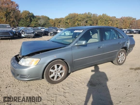 ✅ 2000 Toyota Avalon XL • VIN: 4T1BF28B3YU041294 • Лот: 92723065. Опубликован ранее на Copart с пробегом 271 560 миль. Бесплатный доступ к архиву аукционных продаж из США и подробный отчёт об истории автомобиля на DreamBid. Изображение 1.