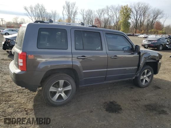✅ 2016 Jeep Patriot High Altitude • VIN: 1C4NJRFB7GD522479 • Lot: 91968565. Wystawiony na Copart z przebiegiem 66 430 mil. Bezpłatny archiwum sprzedaży aukcyjnych z USA i szczegółowy raport historii pojazdu na DreamBid. Zdjęcie 3.