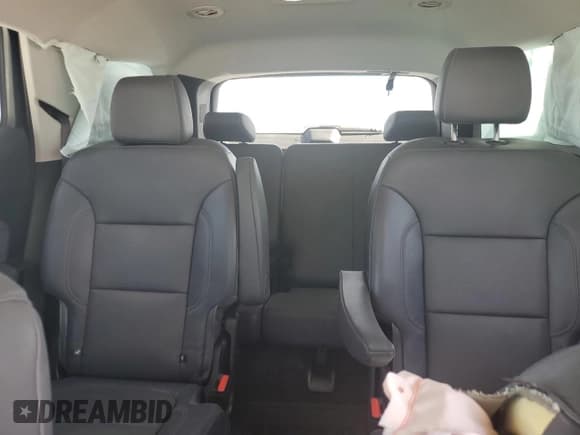 ✅ 2019 Chevrolet Traverse Premier • VIN: 1GNEVKKW6KJ114352 • Lot: 72012494. Wystawiony na Copart z przebiegiem 62 684 mil. Bezpłatny archiwum sprzedaży aukcyjnych z USA i szczegółowy raport historii pojazdu na DreamBid. Zdjęcie 10.